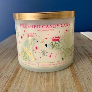 Bath & Body Works/ White Barn Candle